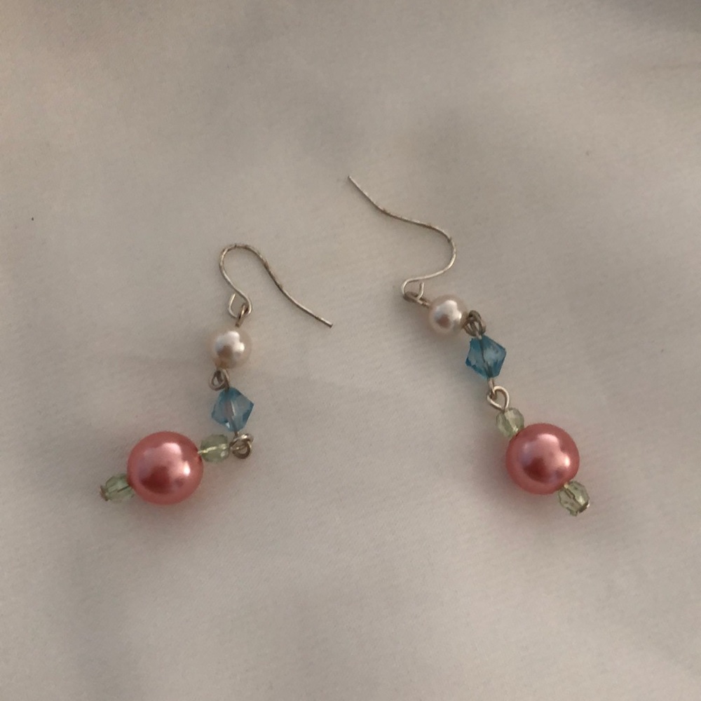 Costume style earing droplets